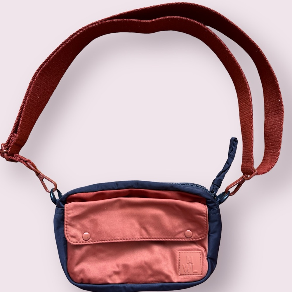 Madewell THE SPORT CAMERA BAG IN COLORBLOCK Color: DARK BALTIC MULTI